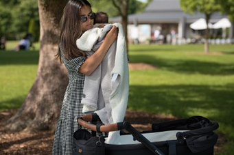 Edwards & Co - Stroller Blanket Natural | Baby Box | NZ Baby Shop
